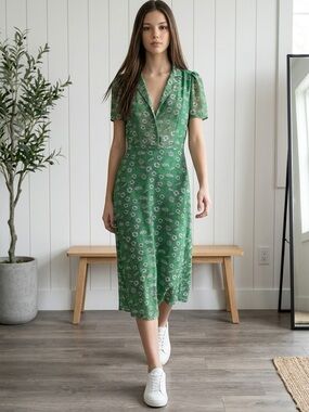 RE:NAMED Green Floral V-Neck Dress